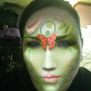 Meet your Posher, Silena